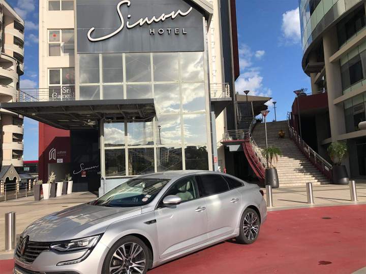 Navettes confortables entre le port, l'aéroport et votre hôtel